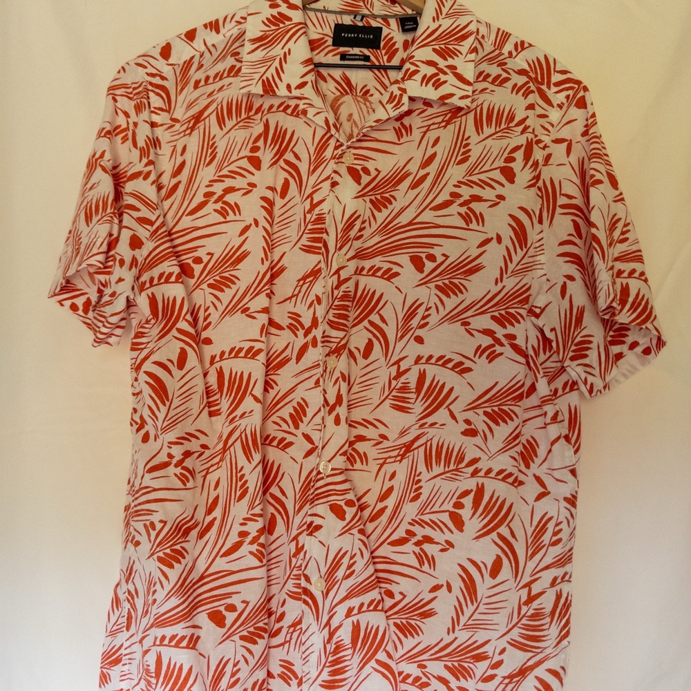 Perry Ellis White Short-Sleeve Button-Up Shirt with Orange Leaf Print